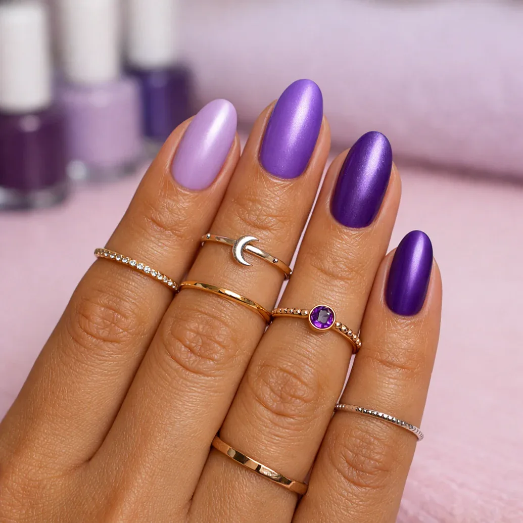 Uñas moradas para diario